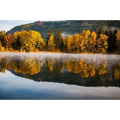 Washington State-Cle Elum Fall color by a pond in Central Washington